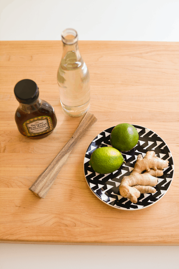 Muddled Ginger Limeade Recipe. Perfect for summer! // www.cupcakesandcutlery.com