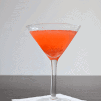 Strawberry Martini with Sauvignon Blanc // www.cupcakesandcutlery.com