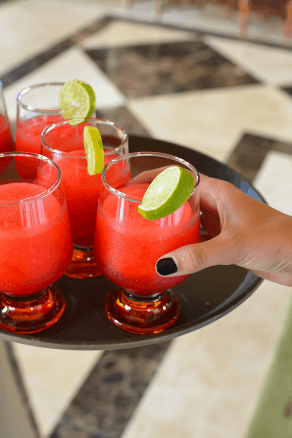 Welcome drinks at Villa del Palmar Loreto. 