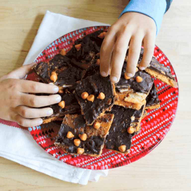 Decoupage Holiday Treat Plates