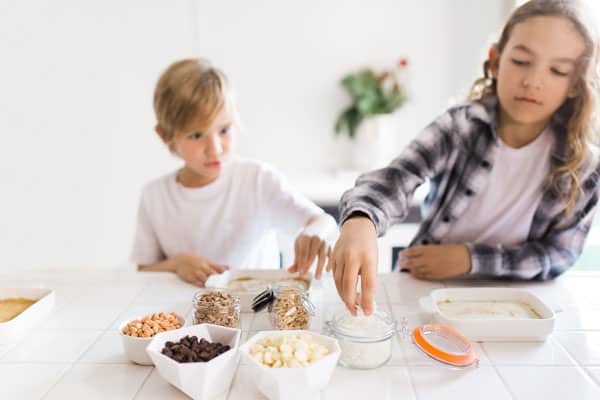 We set up a cute cookie bar bar. This would be a great recipe to make at a play date.