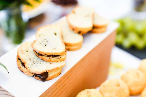 These mini chocolate sandwiches make good desserts.