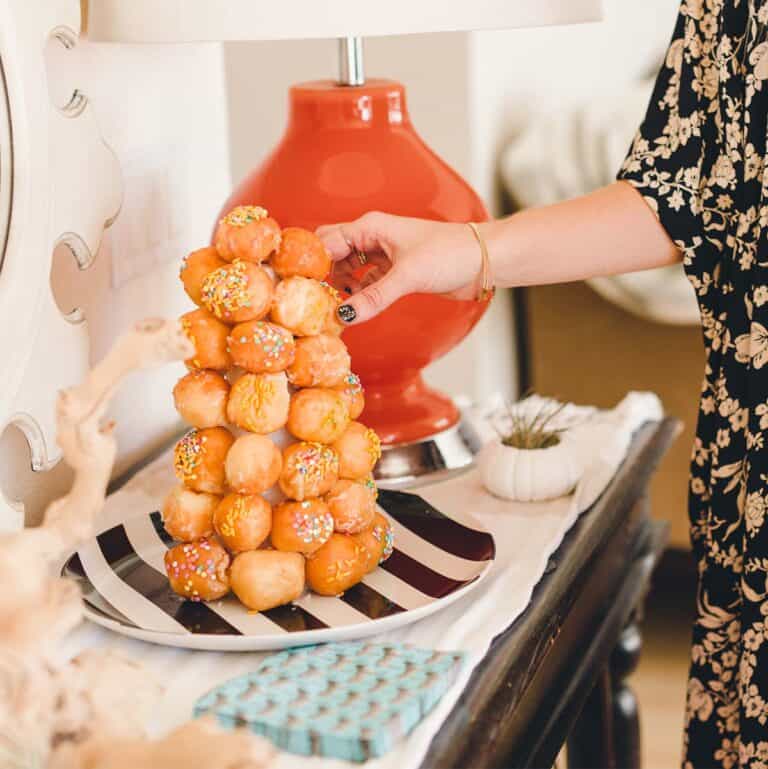 Donut Hole Tower : DIY Croquembouche