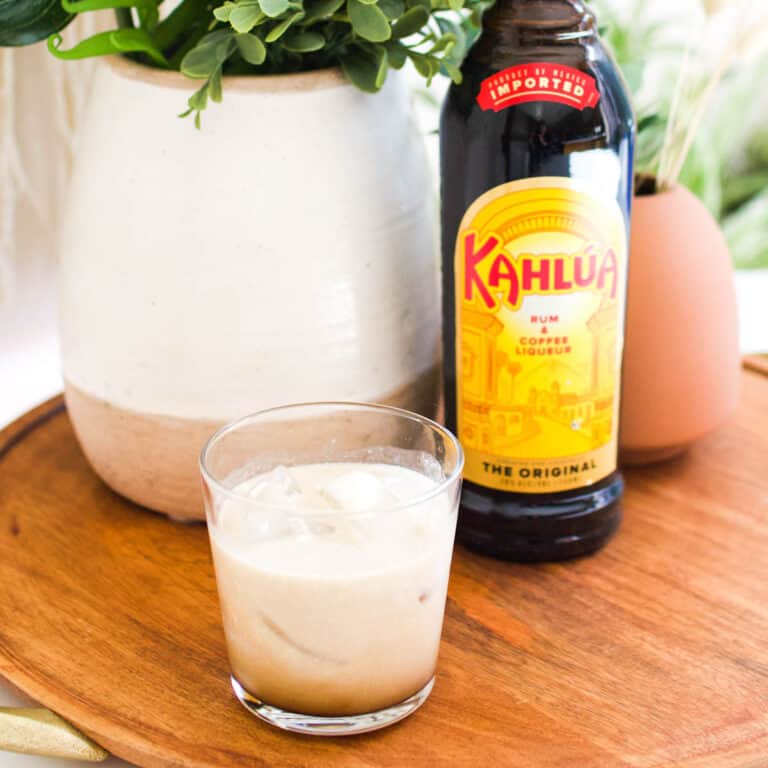 Classic Kahlua White Russian Recipe With Cream