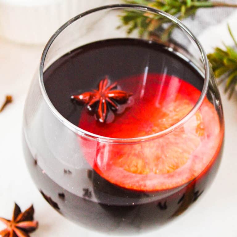 Holiday Spiced Wine Recipe (Mulled Wine)